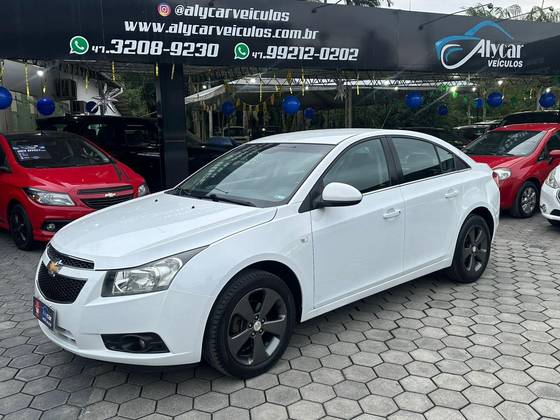 CHEVROLET CRUZE 1.8 LT 16V FLEX 4P AUTOMÁTICO CHEVROLET CRUZE 1.8 LT 16V FLEX 4P AUTOMÁTICO
